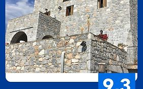 Πύργος Παραδοσιακός Με Μαγευτική Θέα - Villa Traditional Tower With Amazing Sea View